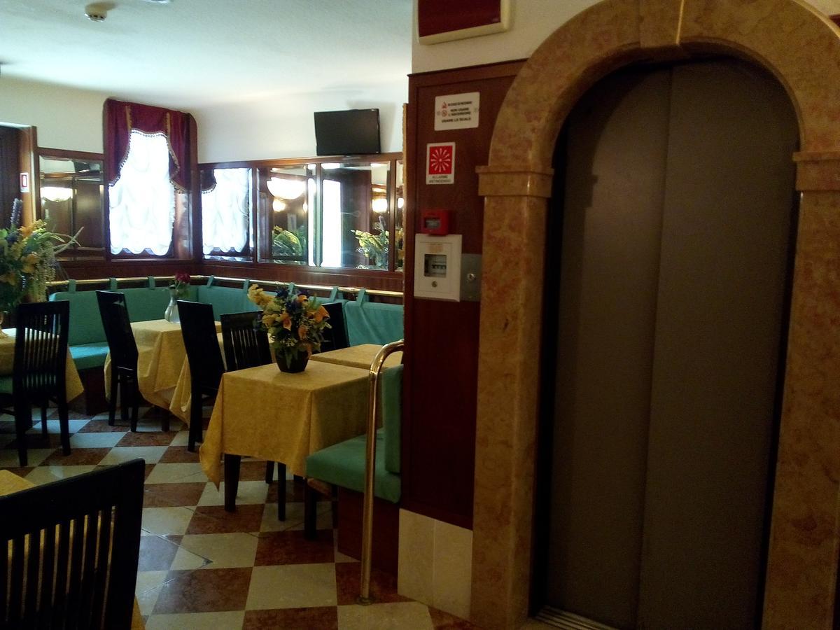 Hotel Diana Venezia Esterno foto