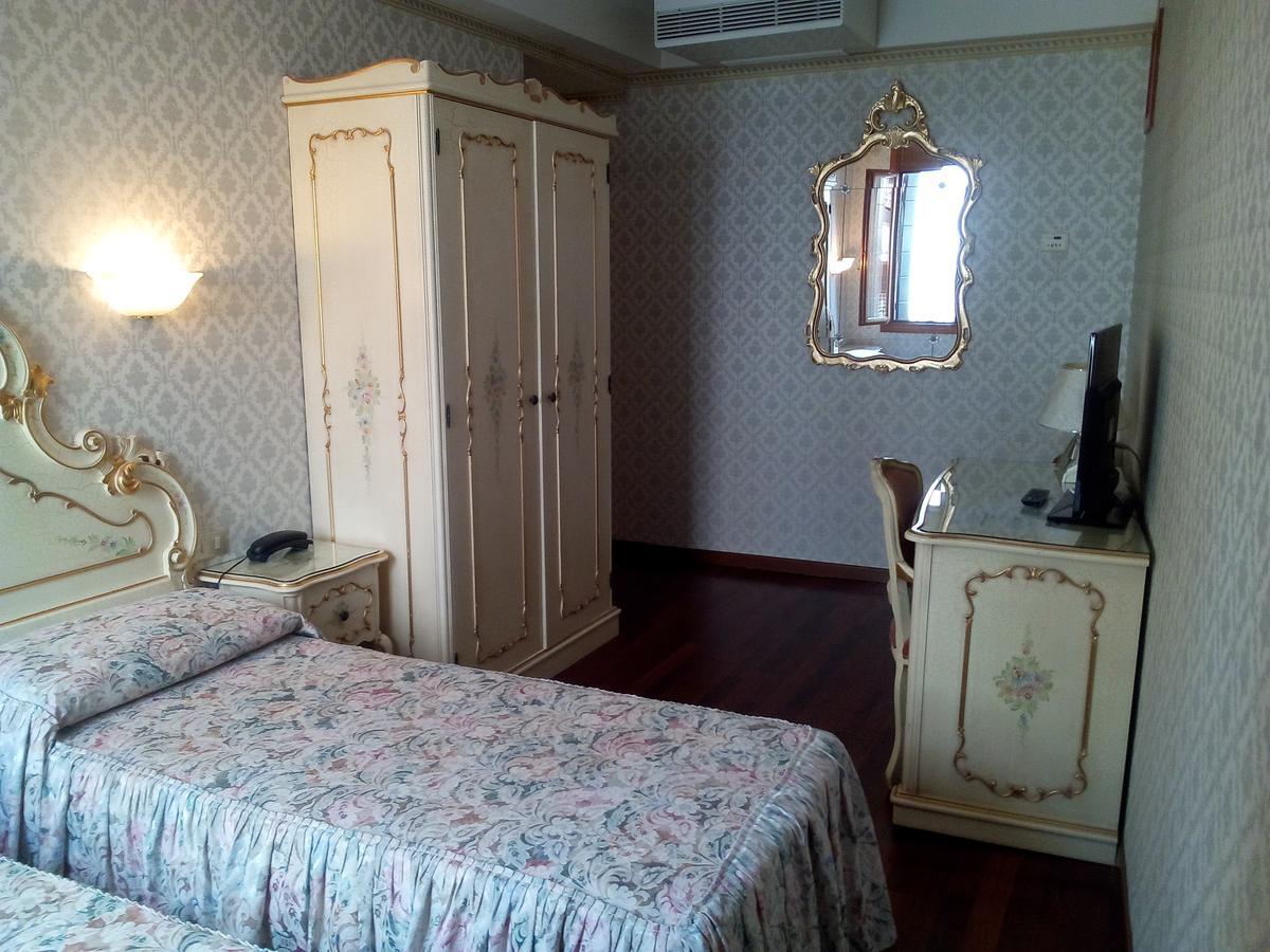 Hotel Diana Venezia Esterno foto