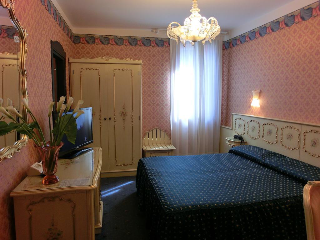 Hotel Diana Venezia Esterno foto